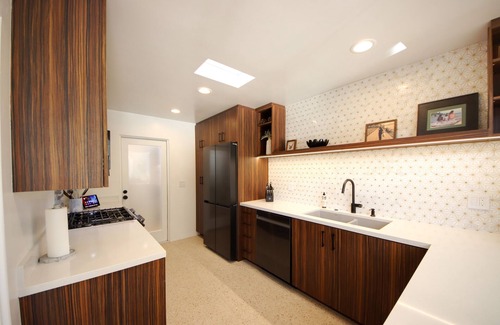 Canyon View Estates Casa | Mountain Views in Iconic Mid-Century Modern Canyon View Estates!