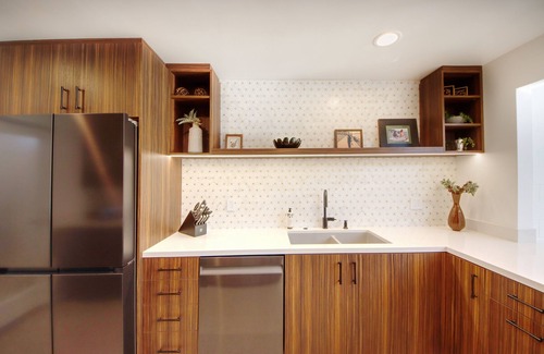 Canyon View Estates Casa | Mountain Views in Iconic Mid-Century Modern Canyon View Estates!