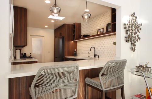 Canyon View Estates Casa | Mountain Views in Iconic Mid-Century Modern Canyon View Estates!