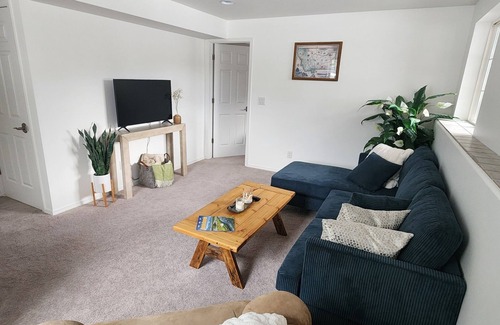 Bozeman Apartamento | Mountain views less than 1.5 miles from downtown Bozeman; NO cleaning fee!