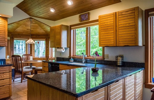 Moretown Casa | Mountain views, luxurious surroundings, nearby skiing, and a hot tub!