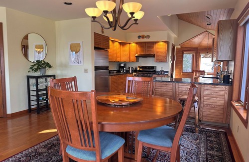 Moretown Casa | Mountain views, luxurious surroundings, nearby skiing, and a hot tub!