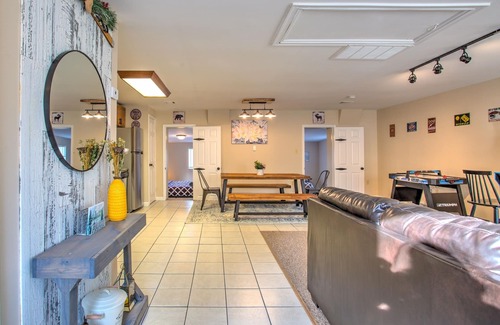 Sciota Cabaña | Mountain Vista Lodge w/hot tub & arcade