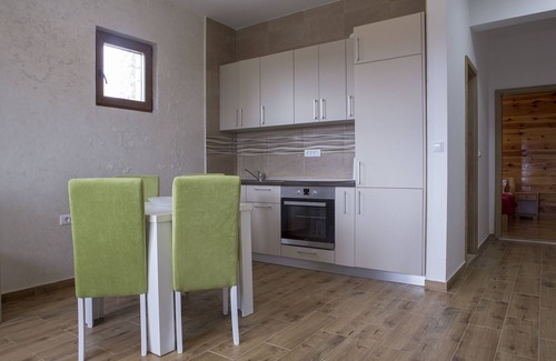 Zabljak Apartamento | Mountain Vista One-Bedroom Retreat