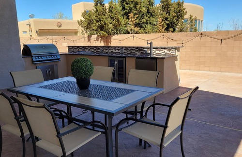 Rio Rancho Casa | Mountain Vista with heated pool - closes 10/24/24 - and outdoor kitchen