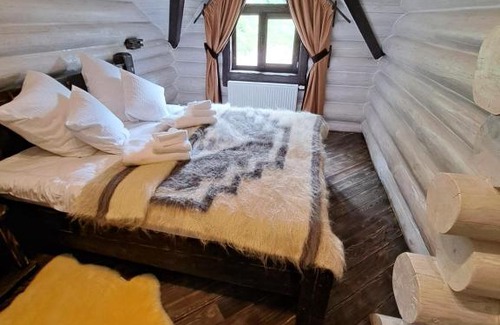 Mykulychyn Casa | Mountain White House гостинний двір