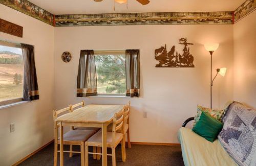 Oroville Casa | Mountaineer Cabin
