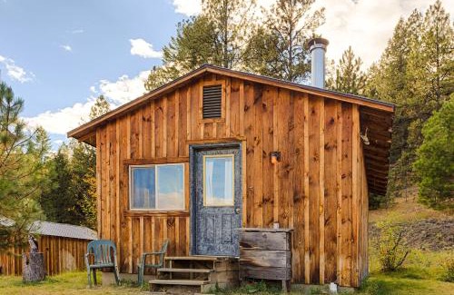 Oroville Casa | Mountaineer Cabin