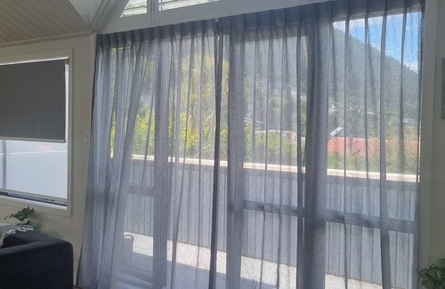 Fernhill Casa | Renovated Home, stunning views.