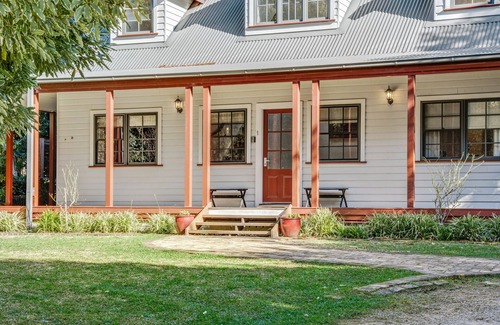 Wentworth Falls Cabaña | DenFenella Luxury Lodge