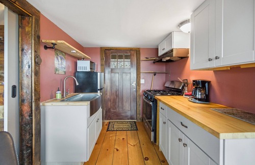 Liberty Cabina | Mountainside Cabin" Bigfoot Retreat"