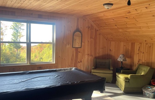 Bristol Cabina | Mountainside Cabin – Bristol, Vermont Unplug. Relax. Reconnect with Nature.
