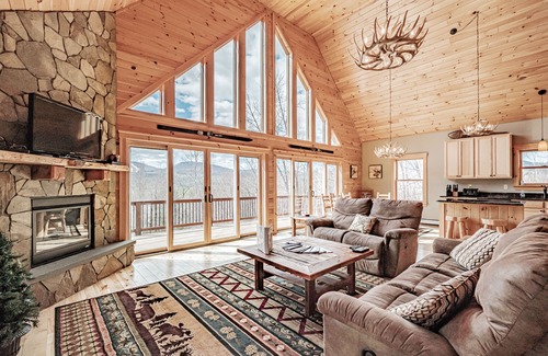 Sunday River Area Chalet De Esquí | Mountainside Chalet direct views of Sunday River