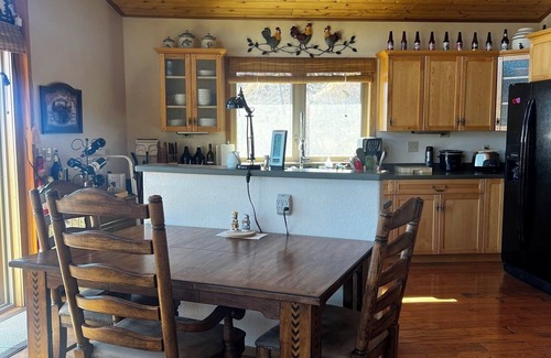 Bayfield Casa | Mountainside Home overlooking Vallecito Lake close Durango/Silverton Train, Mesa Verde National Park & Million Dollar HWY