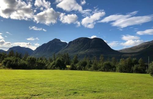Tromso Casa | Mountainside Lodge - Breivikeidet