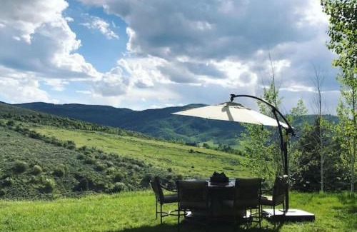 Edwards Casa | Mountainside Manor with Hot Tub