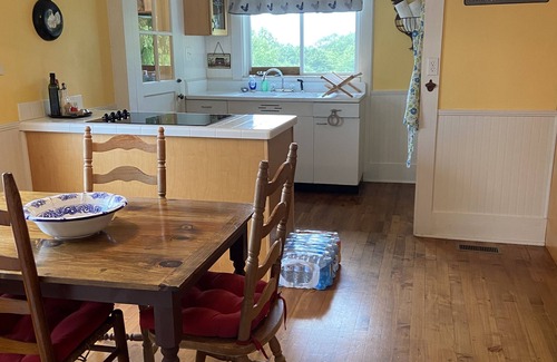 Wilson Creek Casa | Mountaintop Cottage at near 3500 ft, close to Grayson Highlands & the New River