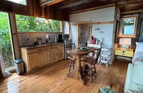 Canton Casa | Mountaintop Glamping Cabin,Views!