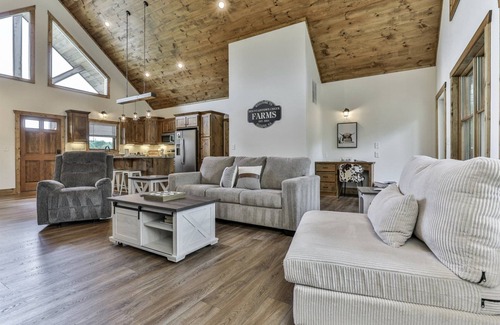 Ellijay Cabina | Mountaintown Chalet | Ellijay, GA