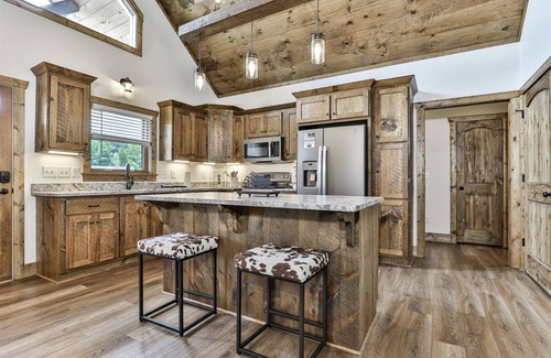 Ellijay Cabina | Mountaintown Cottage