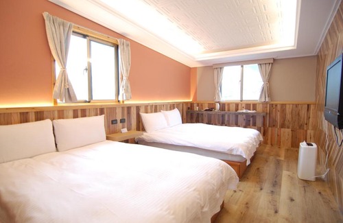 Ren'ai Casa | MountainTraveler