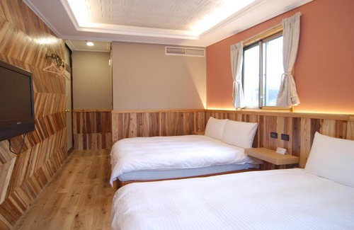Ren'ai Casa | MountainTraveler