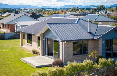 Te Anau Casa | Mountainview Escape - Te Anau Holiday House