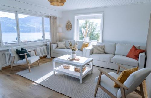 Einigen Casa | MountLake House