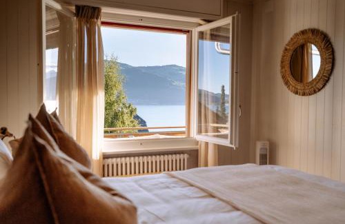 Einigen Casa | MountLake House