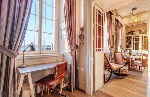 Old Town Apartamento | Mouragia Loft - Waterfront Old Corfu Town
