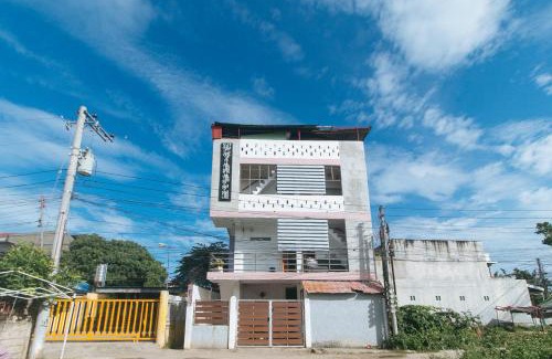 Maribago Hotel | Movietelle by RedDoorz