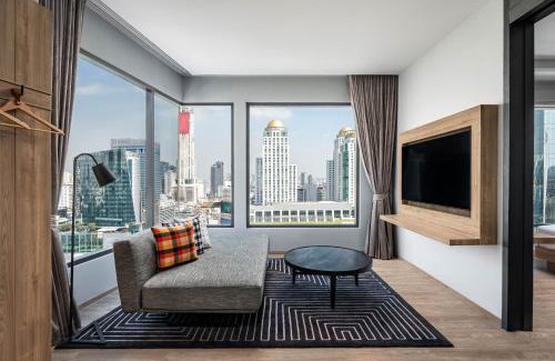 Pathumwan Hotel | Moxy Bangkok Ratchaprasong