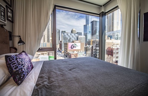 Downtown Chicago Hotel | Moxy Chicago Downtown