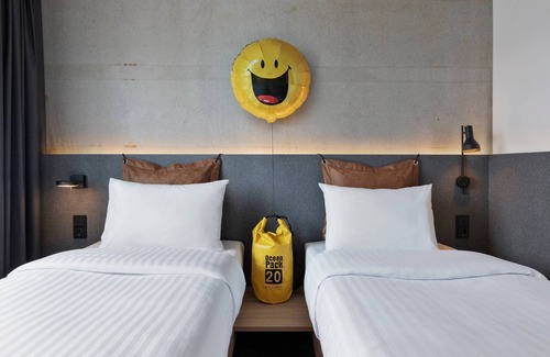 Bahrenfeld Hotel | Moxy Hamburg Altona