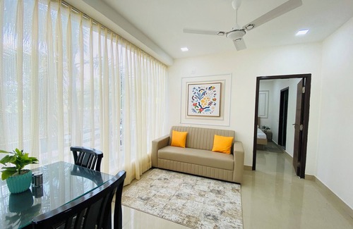 Sector 14 Hotel | MOZO Banquet and Conference Hall Gurgaon