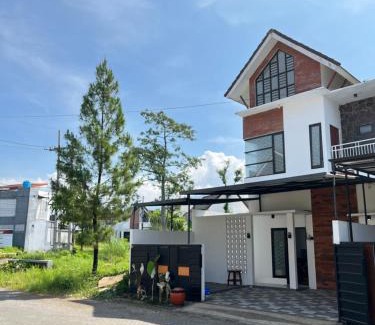 Dinoyo Villa | MP Villa Boulvard 43 Malang