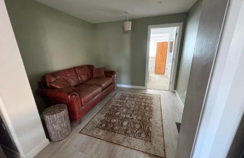 Emersons Green Casa | MpaNjus - Double Rooms, Shared House