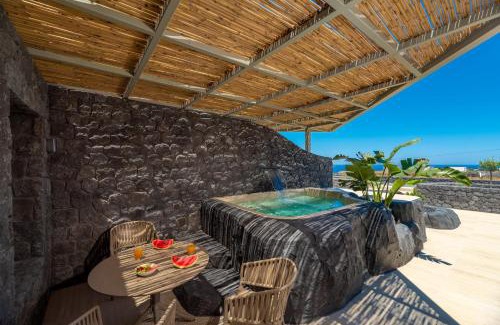 Kamari Cama Y Desayuno | Mperes Villas