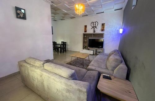 Pointe-Noire Apartamento | Mpita proche de l'océan