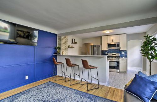 Hiawatha Casa | Mpls Duplex with WiFi and Kitchen 5 Mi to Dtwn!