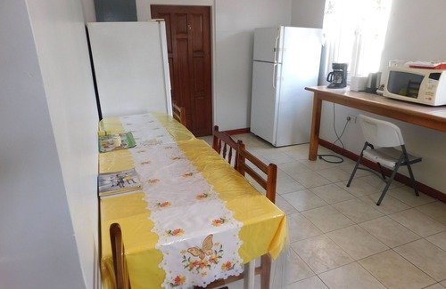 Roseau Casa | Mr. Clean Bed and Breakfast