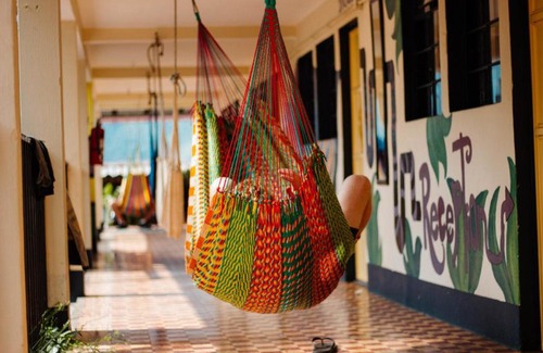 San Pedro La Laguna Hostal | Mr. Mullets Hostel