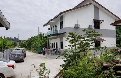Merbau Sempak Casa | 86 m² Casa ∙ 3 habitaciones ∙ 6 personas