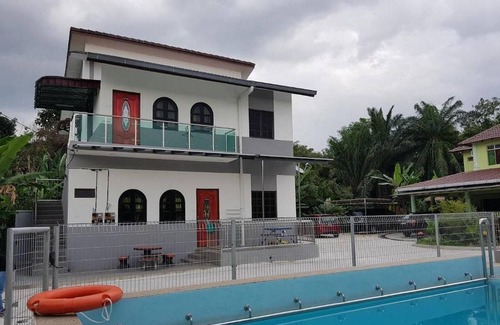 Merbau Sempak Casa | 86 m² Casa ∙ 3 habitaciones ∙ 6 personas