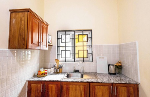 Msasani Casa | Msasani Nyumbani Apartments - 2 bedroom premium w/ AC, Washer, 60" TV + Netflix