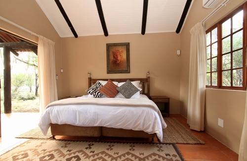 Jozini Cabina | Msunduze River Lodge