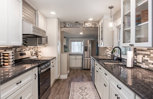 Hendersonville Casa | Mt. Hebron Home, panoramic mt. views