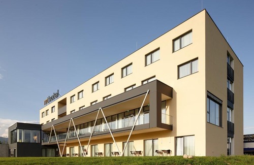 Farrach Hotel | MT Hotel