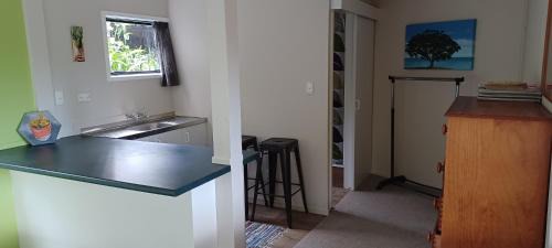 Whangarei Heads Apartamento | Mt Manaia View Holiday Studio