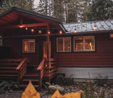 Verlot Casa | Mt Pilchuck River Cabin
